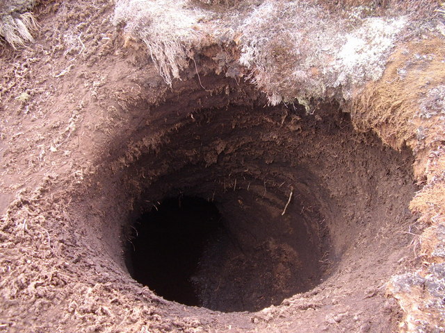 The_Black_Hole_-_geograph.org.uk_-_396812 delunula deloonula